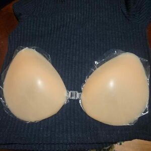 Niidor Adhesive Bra Strapless Sticky Invisible Push up Silicone Bra for Backless